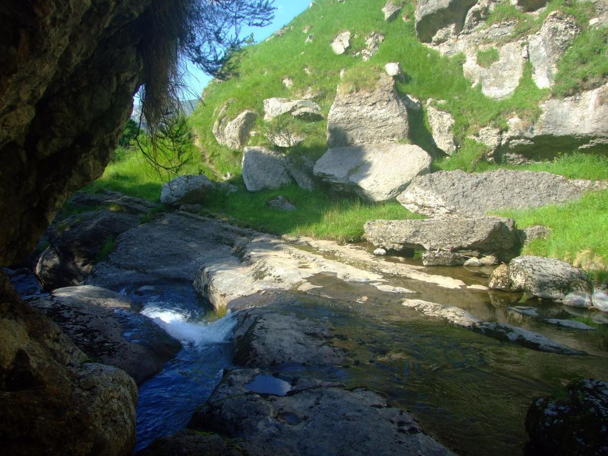 Las Hayucas San Roque de Riomiera Luaran gambar